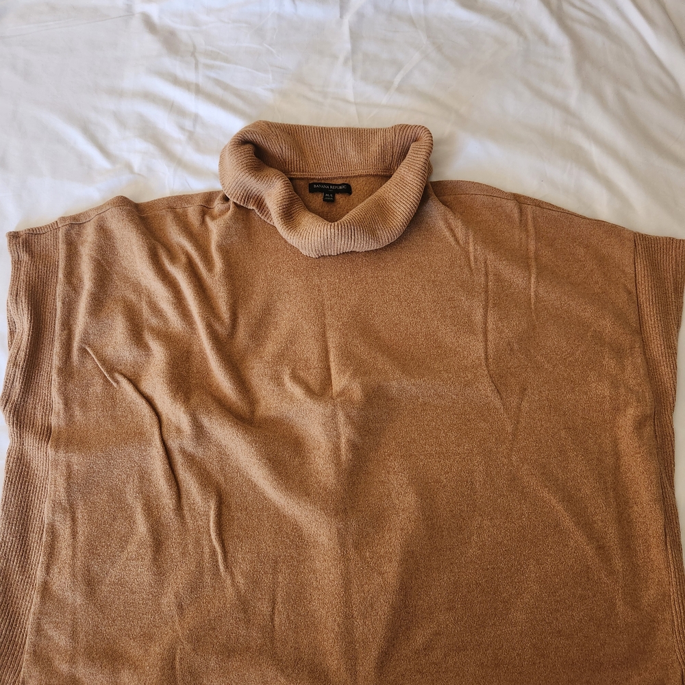 Banana Republic Women's Tan Cowl Neck Sweater